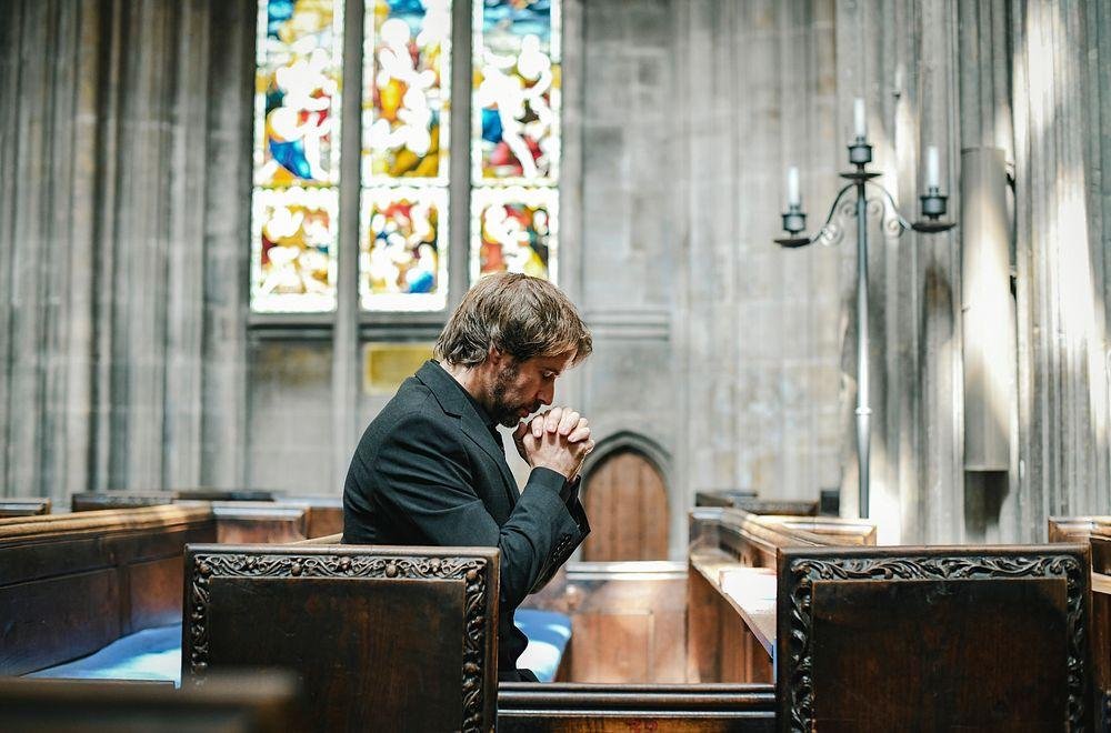 Prayer for Difficult Times with a Bible